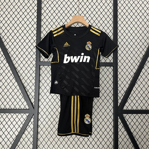 RM 11/12 – Kids Away Kit
