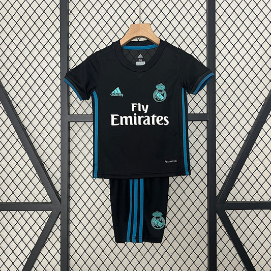 RM 17/18 – Kids Away Kit