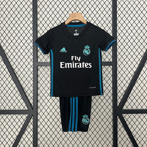 RM 17/18 – Kids Away Kit